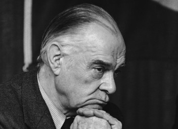 Plus vous saurez regarder loin dans le passé, plus vous verrez loin dans le futur